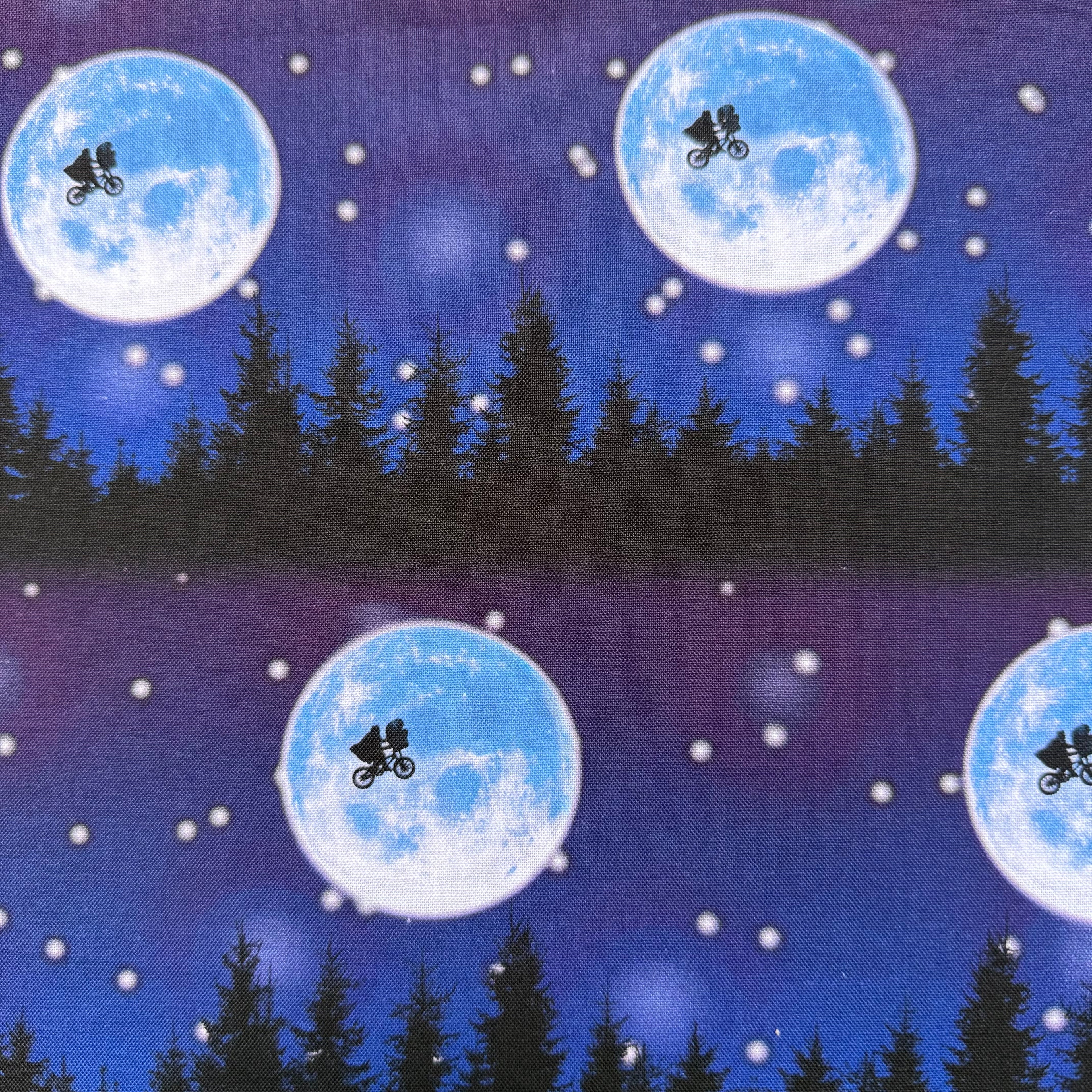 ET Alien Cotton Fabric - Half Yard (18” x 55”)